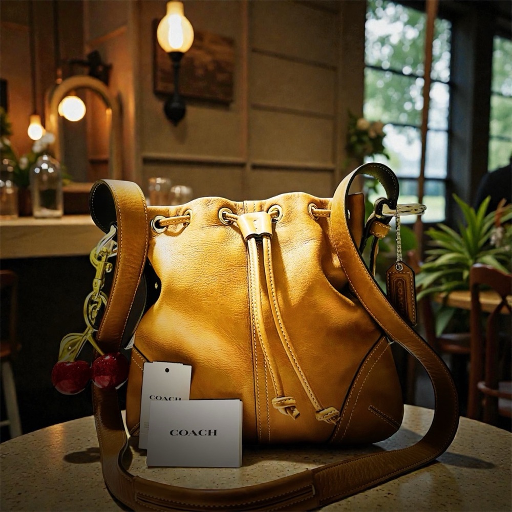 Vintage Coach soho shoulder Bag Tan Leather Drawstring Bag - Picture 2 of 16